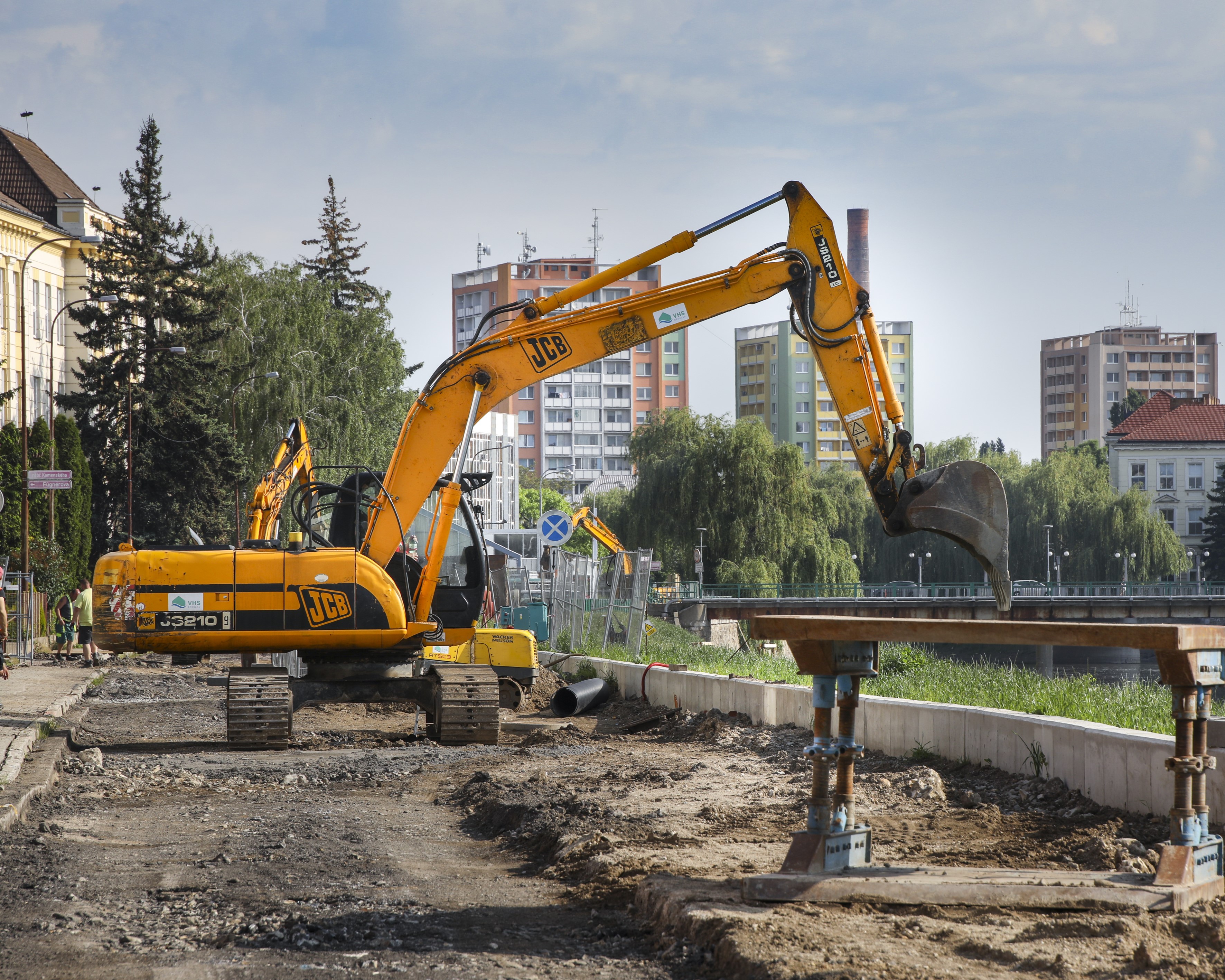 Břeclav, nábřeží Komenského - Oprava kanalizace a vodovodu